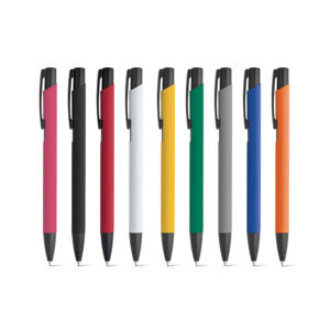 POPPINS. Esferográfica em alumínio com corpo colorido e escrita em preto