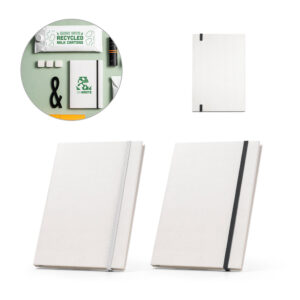 MILKY. Caderno A5,produzido através de pacotes de leite reciclados com folhas pautadas recicladas, com 160 páginas pautadas recicladas